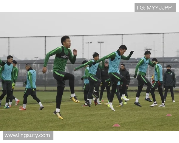 杭州足球队阵地战体系解析与战术创新探讨